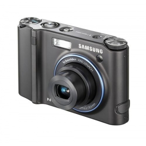 Цифровая фотокамера Samsung NV30