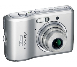 Цифровая фотокамера Nikon Coolpix L18 Silver